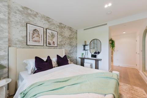 2 bedroom flat for sale, Chiswick Green, London, W4 5TD