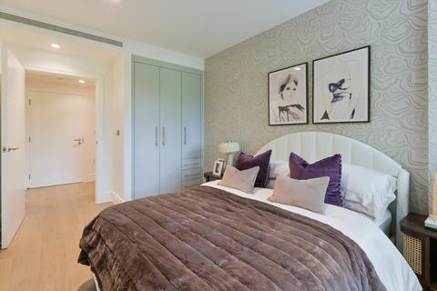 2 bedroom flat for sale, Chiswick Green, London, W4 5TD