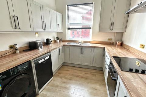 3 bedroom terraced house for sale - Stamford Road, Lees, Oldham, Greater Manchester, OL4