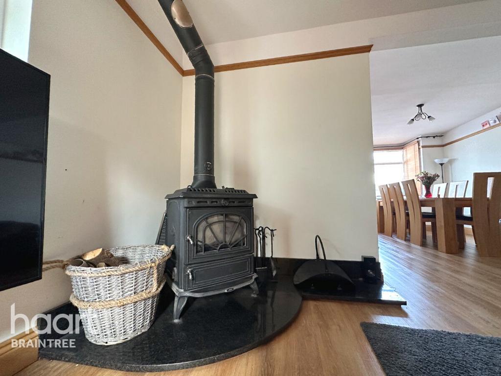 Warren Road, Braintree 4 bed semidetached house for sale £475,000