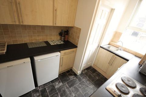 3 bedroom house to rent, Harold Grove, Hyde Park, LEEDS