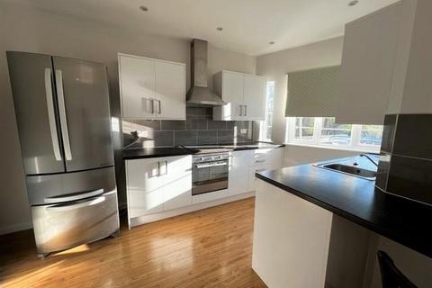 2 bedroom flat to rent, Canons Corner, Edgware, Greater London, HA8