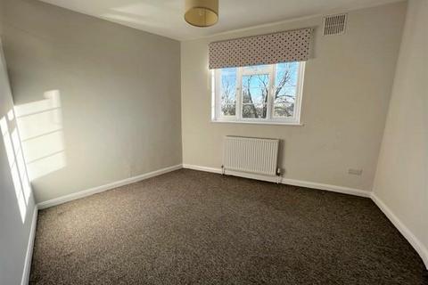 2 bedroom flat to rent, Canons Corner, Edgware, Greater London, HA8