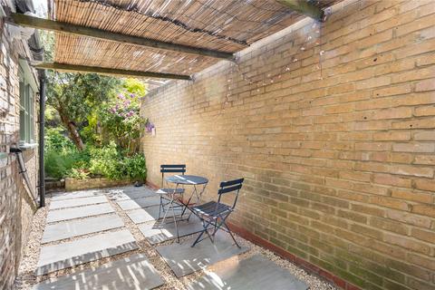 2 Alma Terrace, London, SW18 3HT
