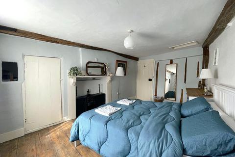 18 Abbey Street, Faversham, ME13 7BE