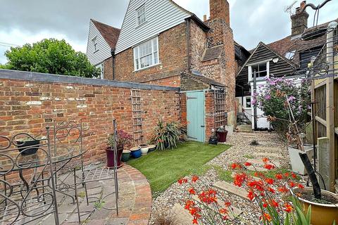 18 Abbey Street, Faversham, ME13 7BE