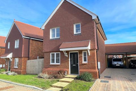 6 Arden Close, Faversham, ME13 8GR