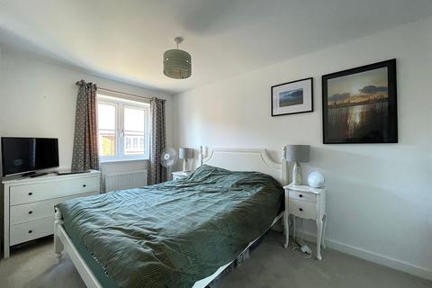6 Arden Close, Faversham, ME13 8GR