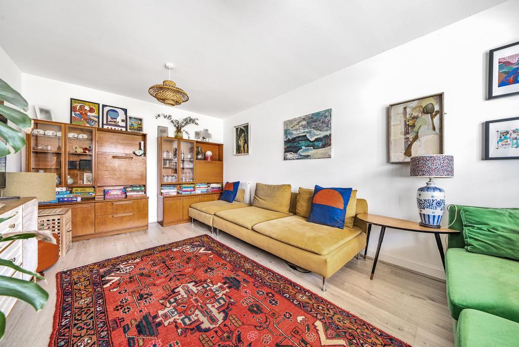 Living Room (2)