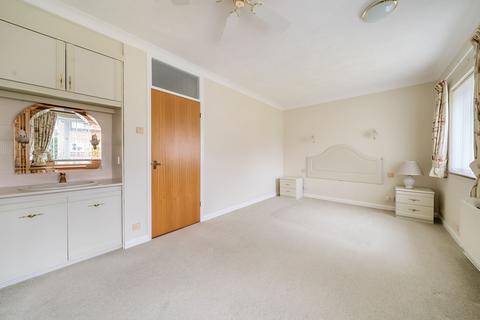 13 Abbey Fields, Faversham, ME13 8JD