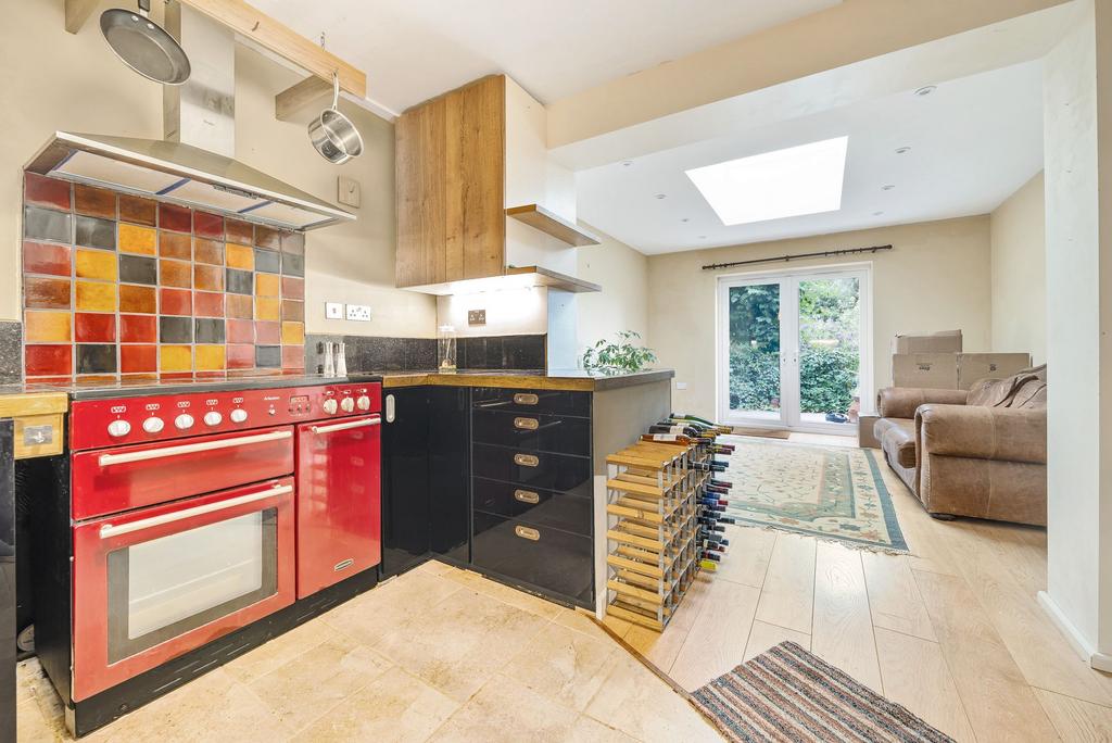 Kitchen/Dining Room (1)