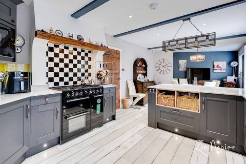 4 bedroom barn conversion for sale - SIble Hedingham