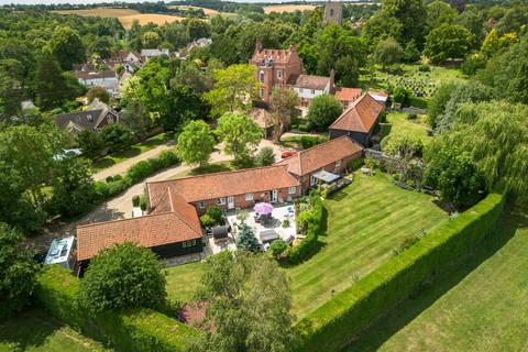 4 bedroom barn conversion for sale - SIble Hedingham