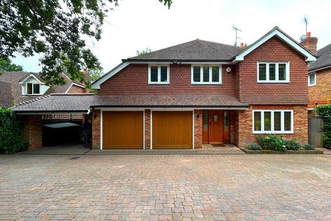 5 bedroom detached house for sale, Highland Road, Badgers Mount, TN14