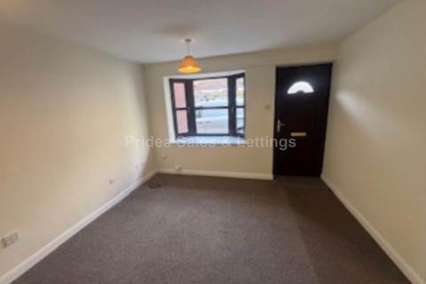 2 bedroom terraced house to rent, Rosemary Court, Lincoln
