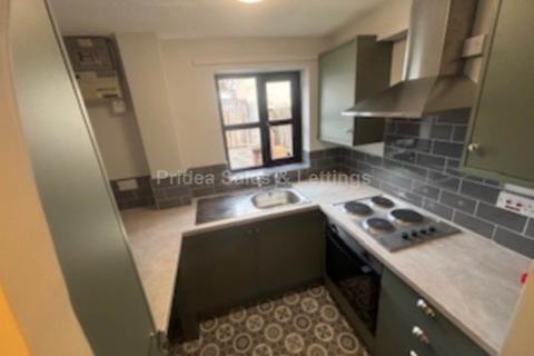 2 bedroom terraced house to rent, Rosemary Court, Lincoln