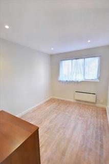 2 bedroom flat to rent, Beaulieu Place, Chiswick, Chiswick