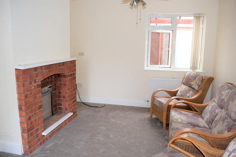 3 bedroom semi-detached house for sale, Central Square, Brigg, DN20