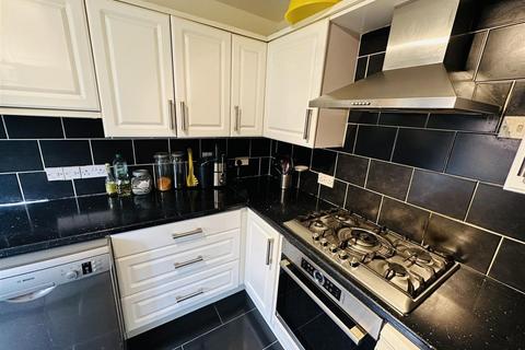 4 bedroom end of terrace house for sale - Edgware, Middlesex HA8