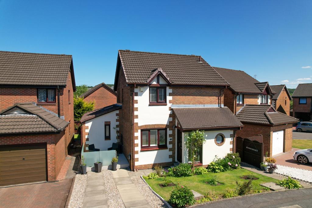 Kiltarie Crescent, Moffat Mills 4 bed detached house £235,000