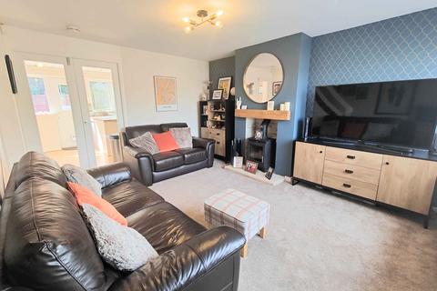 3 bedroom terraced house for sale, Windmill Crescent, Halifax HX3
