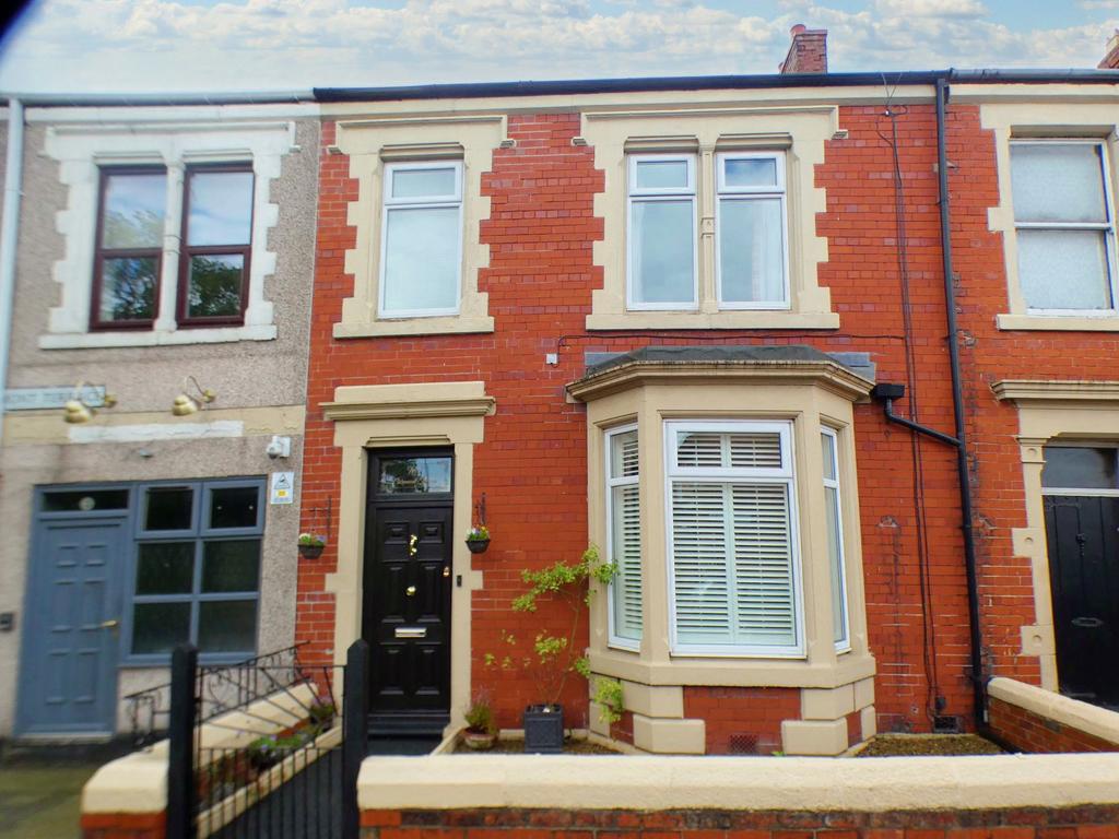Claremont Terrace, Blyth, Northumberland, NE24 2LE 4 bed terraced house for sale £170,000