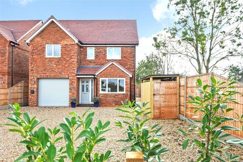 5 bedroom detached house for sale, Station Road, Quainton, Buckinghamshire.