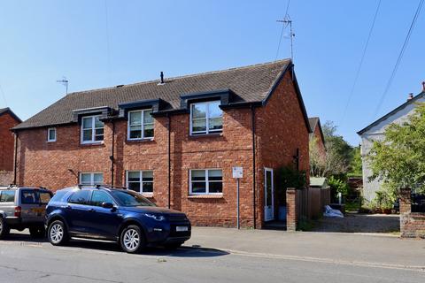Great Missenden - 4 bedroom end of terrace house for sale