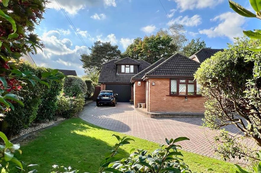 Lake Road, Verwood, BH31 6BX 4 bed detached house for sale £675,000