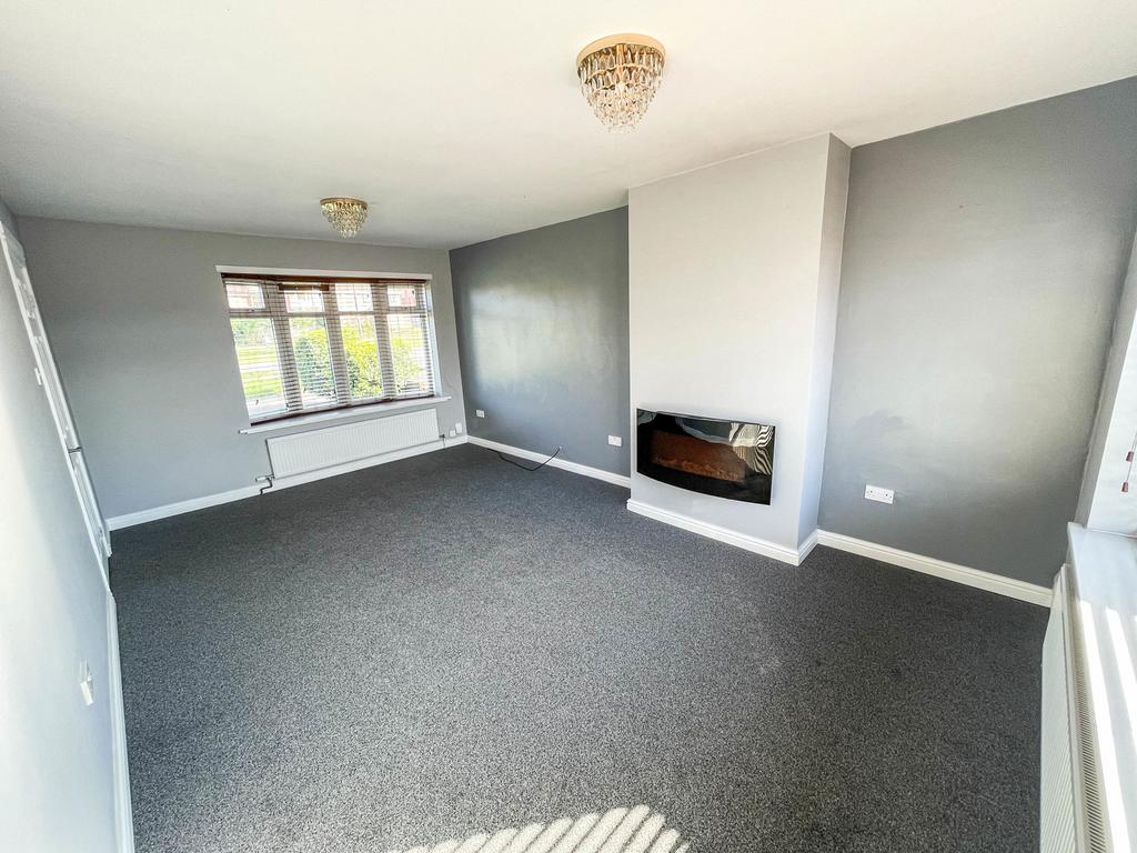 Hall Farm Road, Sunderland, Tyne and Wear, SR3 2UX 3 bed semidetached