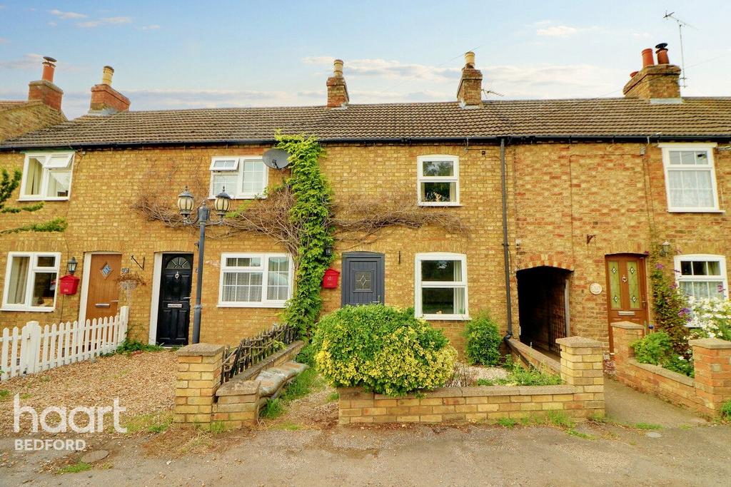 Cotton End Road, Wilstead 2 bed cottage for sale £250,000