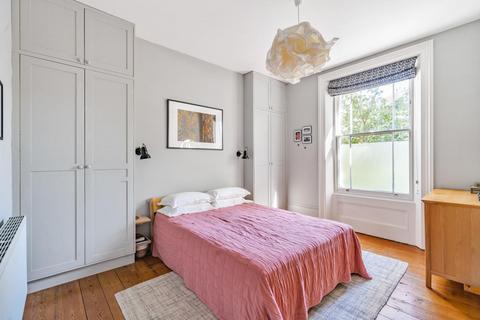 39b Tressillian Road, London, SE4 1YG