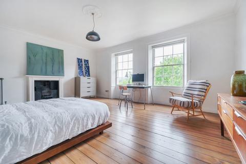 9 Clifton Vale, Bristol, BS8 4PT