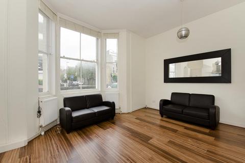 2 bedroom flat to rent, Arthur Road, Islington, London