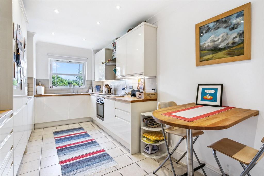 Wyatt Drive, Barnes, London 2 bed flat for sale £1,100,000