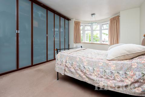 41 Dale View Crescent, London, E4 6PH