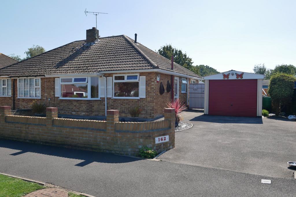 BLACKBROOK ROAD, FAREHAM 2 bed semidetached bungalow for sale £325,000
