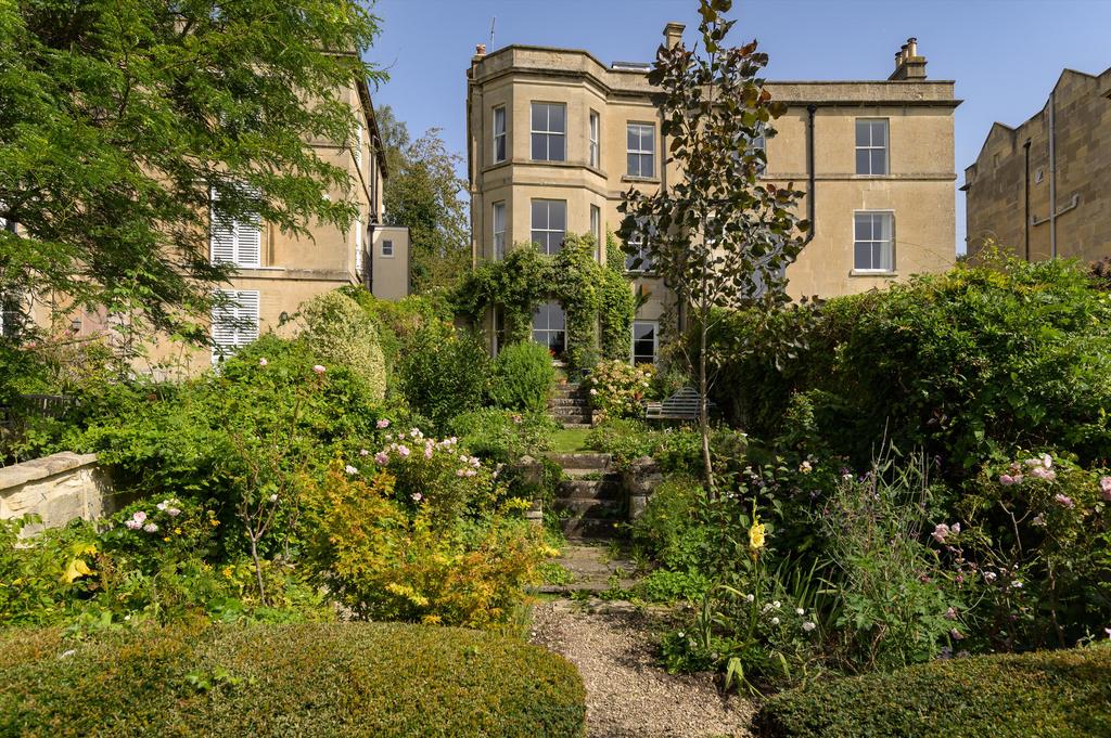 Sydney Buildings, Bath, Somerset, BA2 4 bed semidetached house for