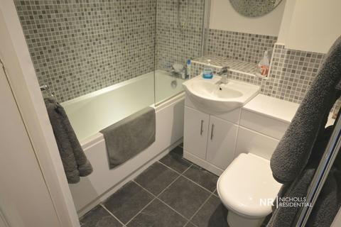 15 Ranyard Close, Chessington, KT9 1HR