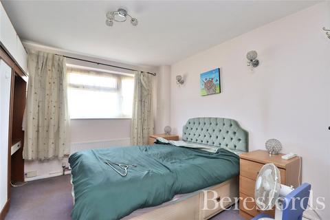 3 bedroom terraced house for sale - Cypress Drive, Chelmsford, CM2