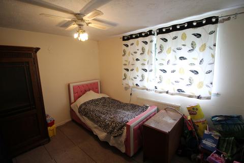 30 Brown Edge Road, Oldham, OL4 5QG