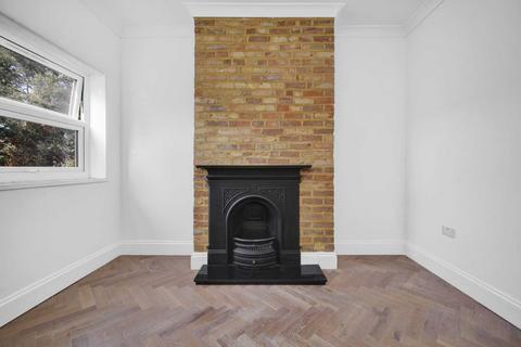 91 Pearcroft Road, London, E11 4DP