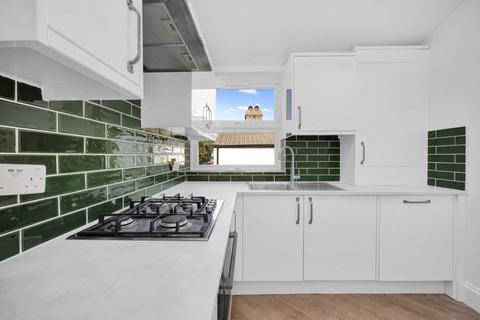 91 Pearcroft Road, London, E11 4DP