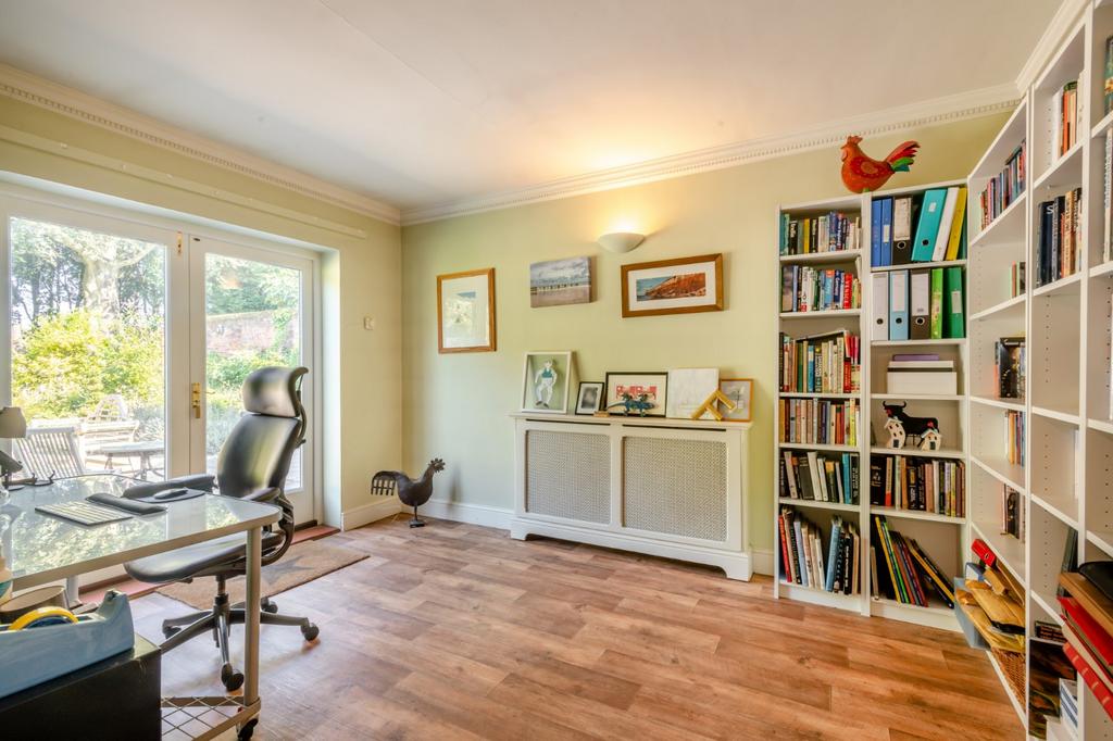 Sitting Room/Study
