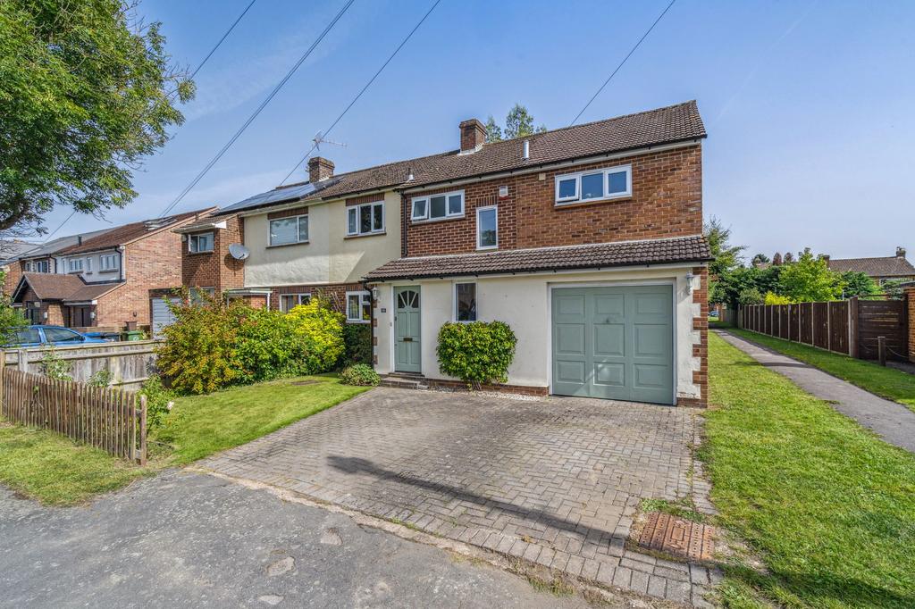 Heath Road, Beaconsfield, HP9 4 bed semidetached house for sale £730,000