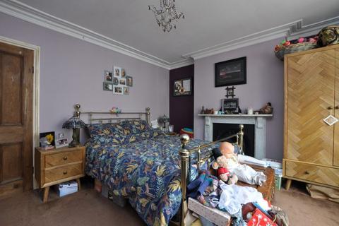 15 Gray Street, Whitby, YO21 1EP