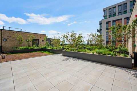2 bedroom flat for sale, Chiswick Green, London, W4 5TD