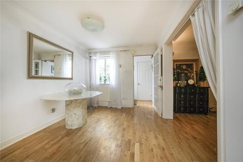 41 Windrush, New Malden, KT3 3TG