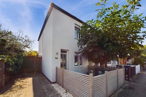 Bremer Road, Staines-upon-Thames, Surrey, TW18