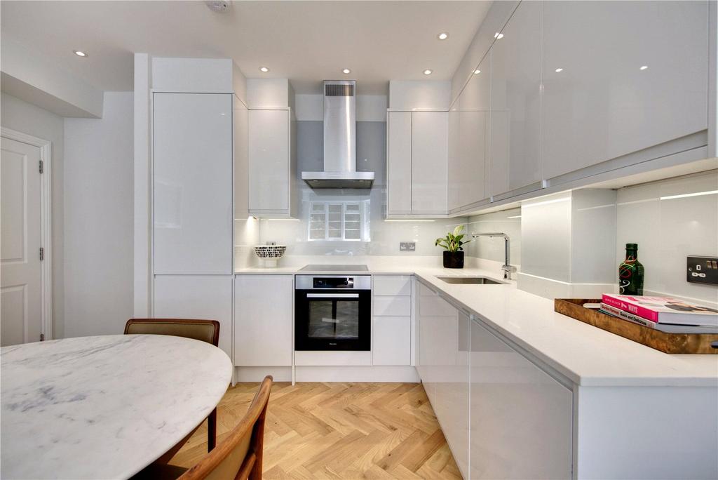 Apartment in London - View 5